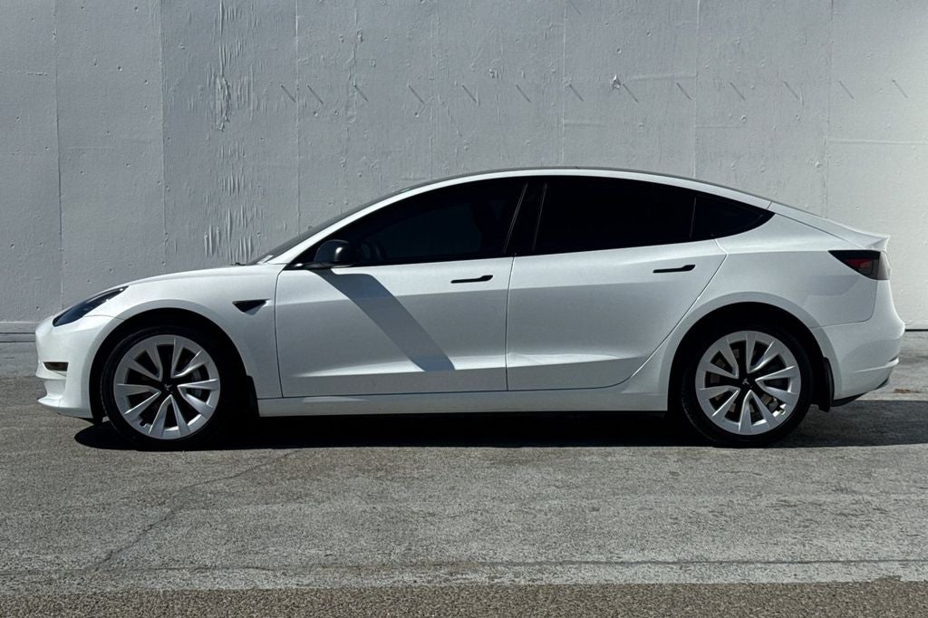 2023 Tesla Model 3 .