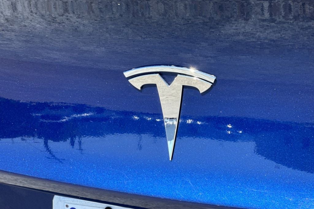 2023 Tesla Model 3 .