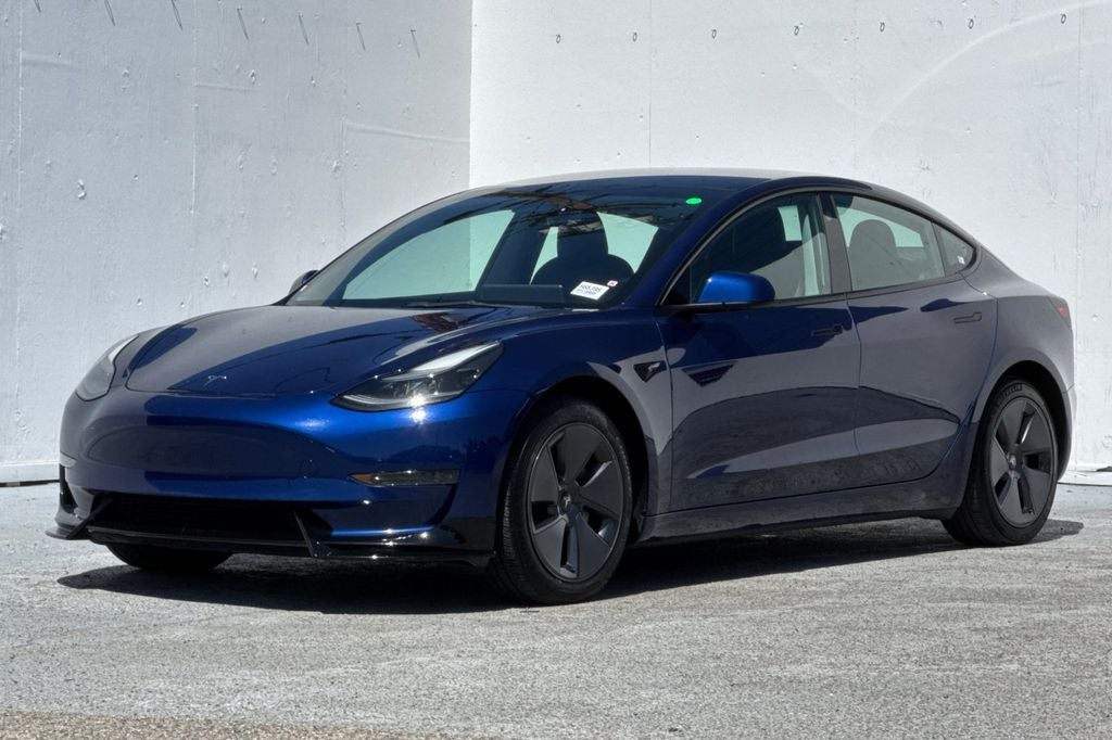 2023 Tesla Model 3 .