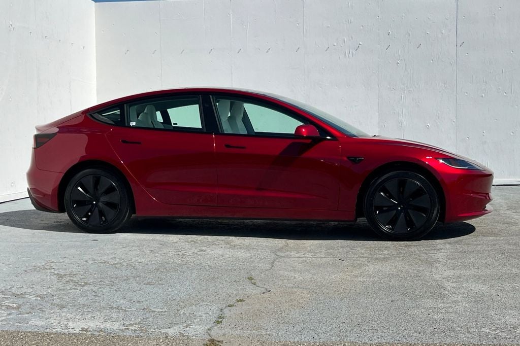 2024 Tesla Model 3 .