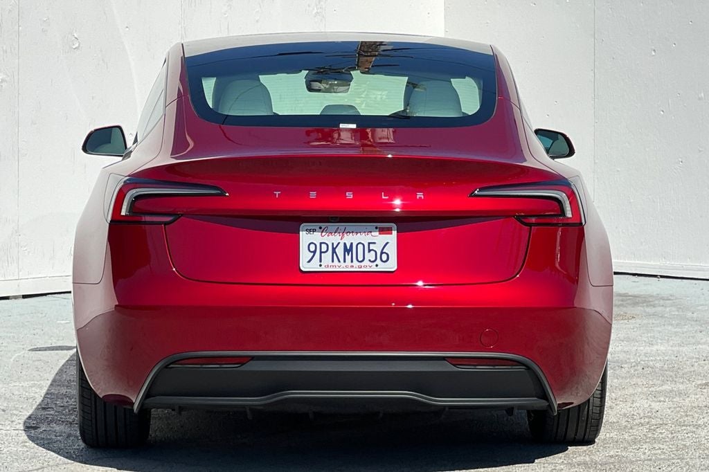 2024 Tesla Model 3 .