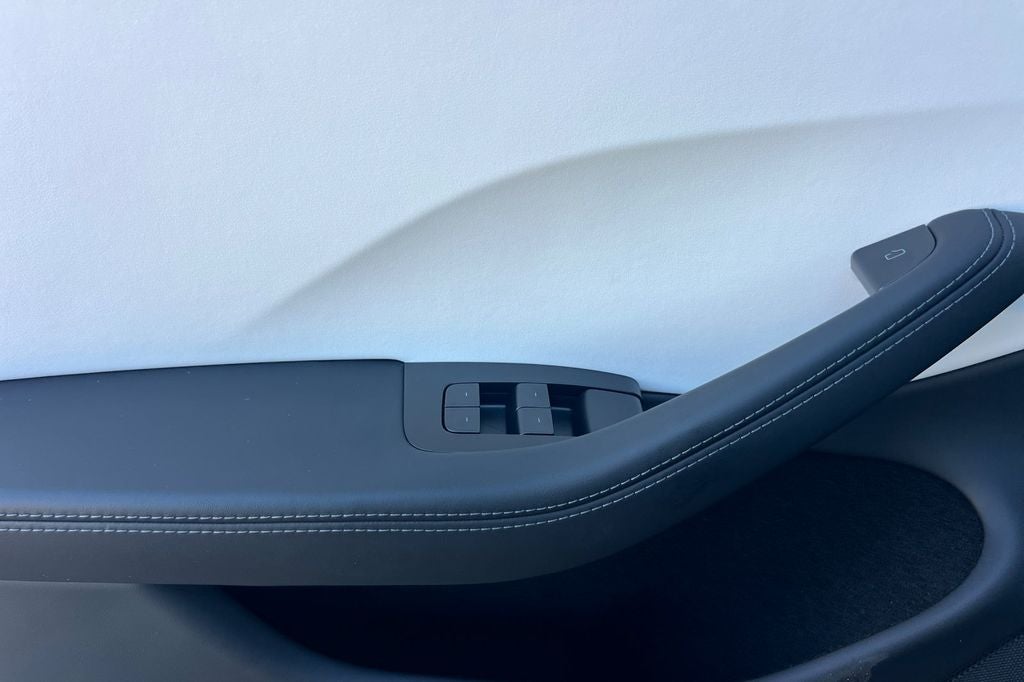 2024 Tesla Model 3 .