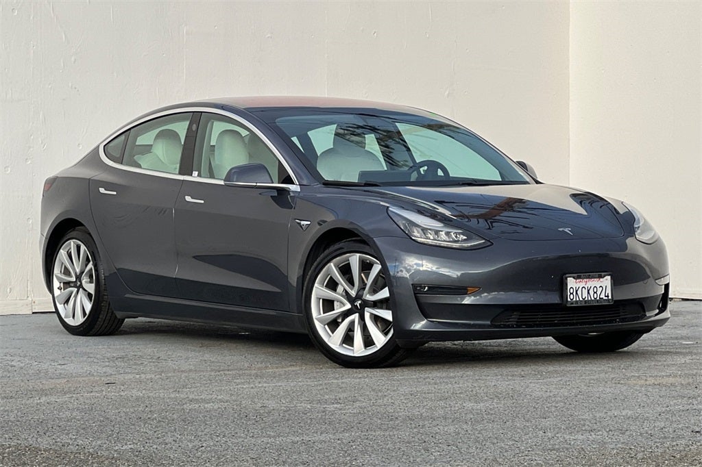 2018 Tesla Model 3 Long Range