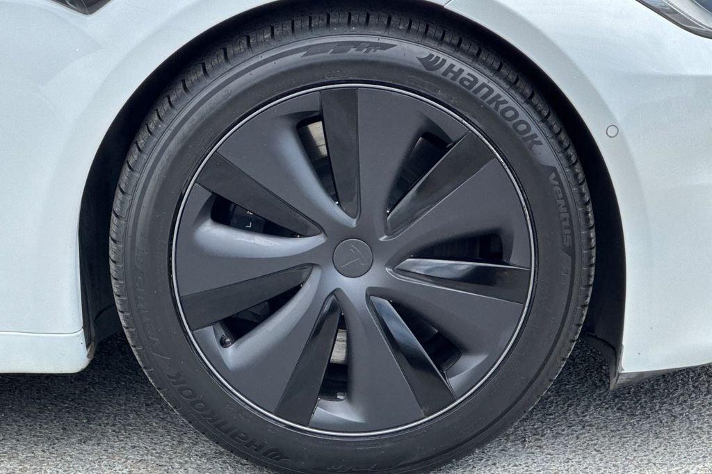 2022 Tesla Model S .