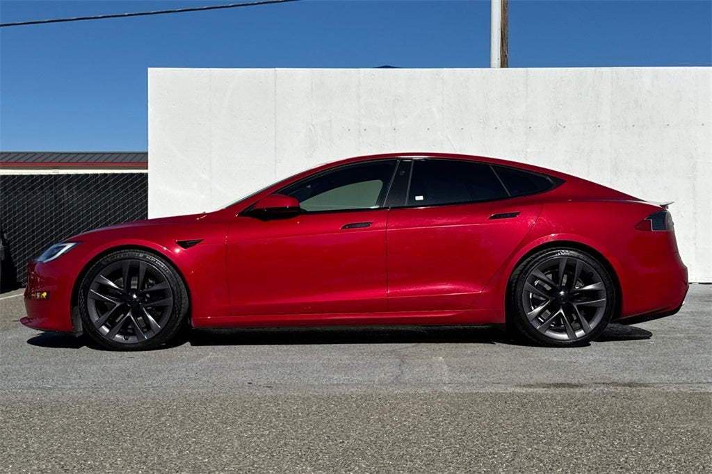 2022 Tesla Model S Plaid