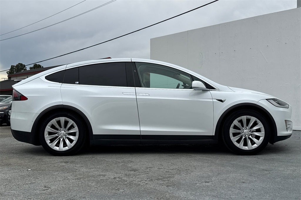 Used 2018 Tesla Model X 75D with VIN 5YJXCAE27JF109290 for sale in Santa Clara, CA