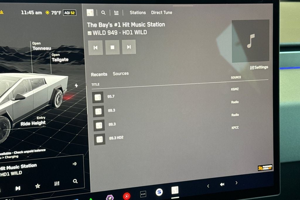 2025 Tesla Cybertruck .