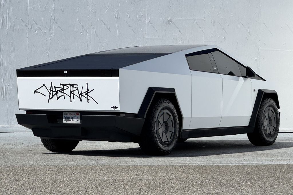 2024 Tesla Cybertruck Cyberbeast