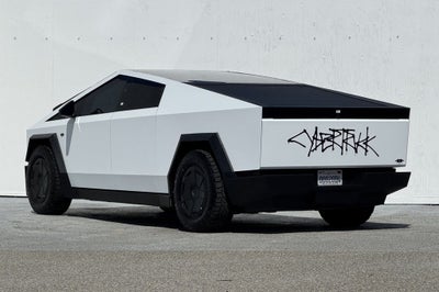 2024 Tesla Cybertruck Cyberbeast
