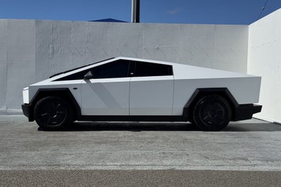 2024 Tesla Cybertruck Cyberbeast