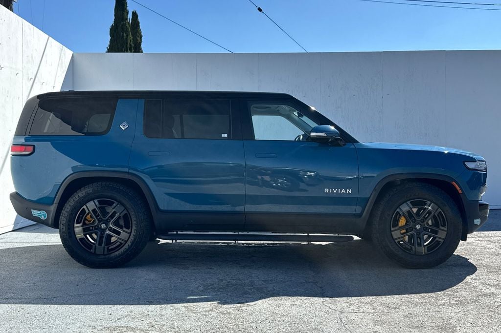 2023 Rivian R1S Adventure