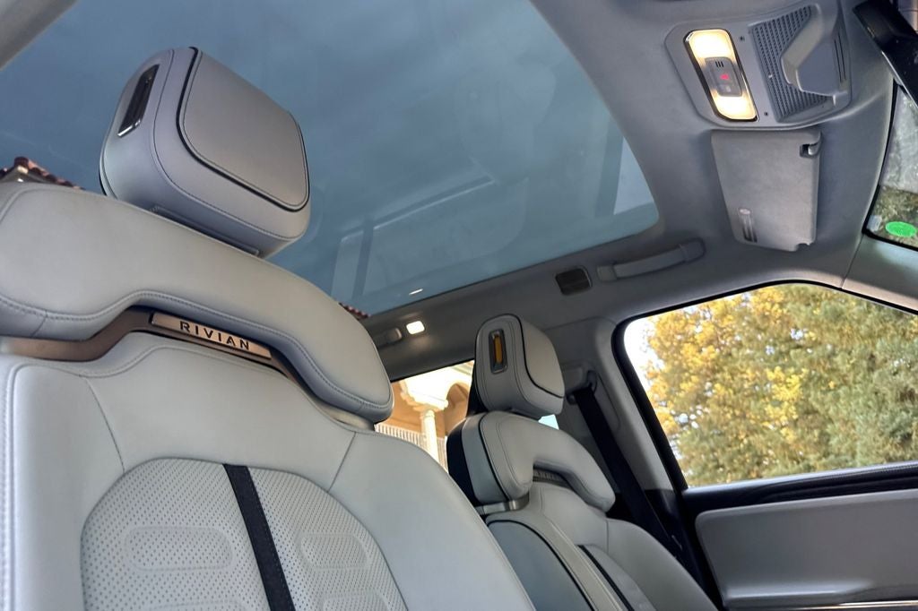 2023 Rivian R1S Adventure Quad Motor Large Pack