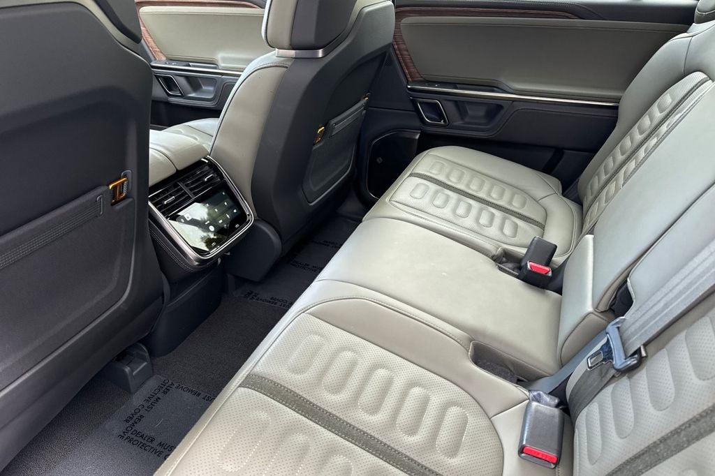 2023 Rivian R1S Launch Edition