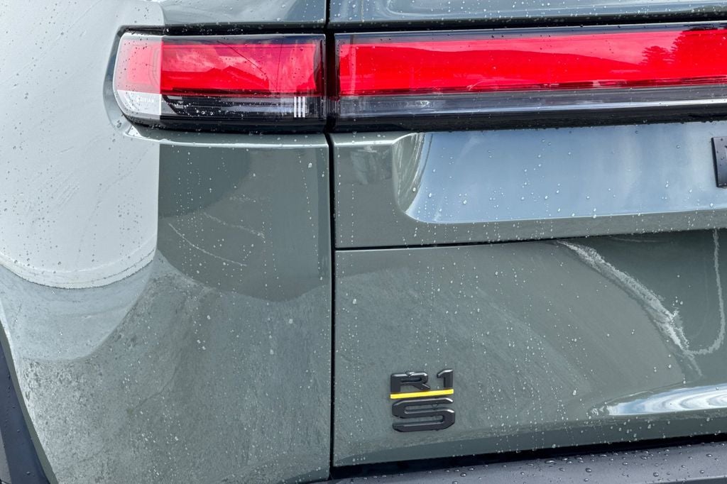 2023 Rivian R1S Launch Edition