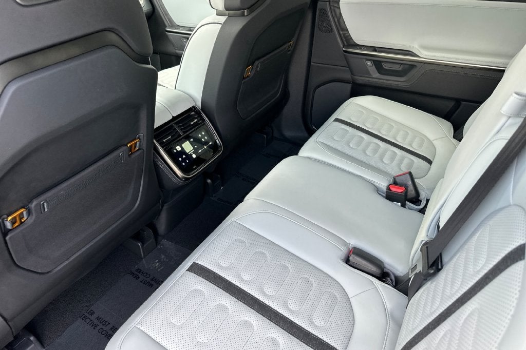 2025 Rivian R1S Adventure Dual Motor Standard Pack