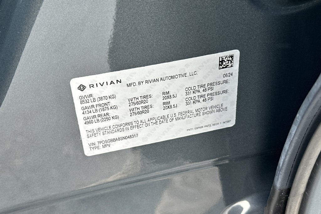 2025 Rivian R1S Adventure Dual Motor Standard Pack