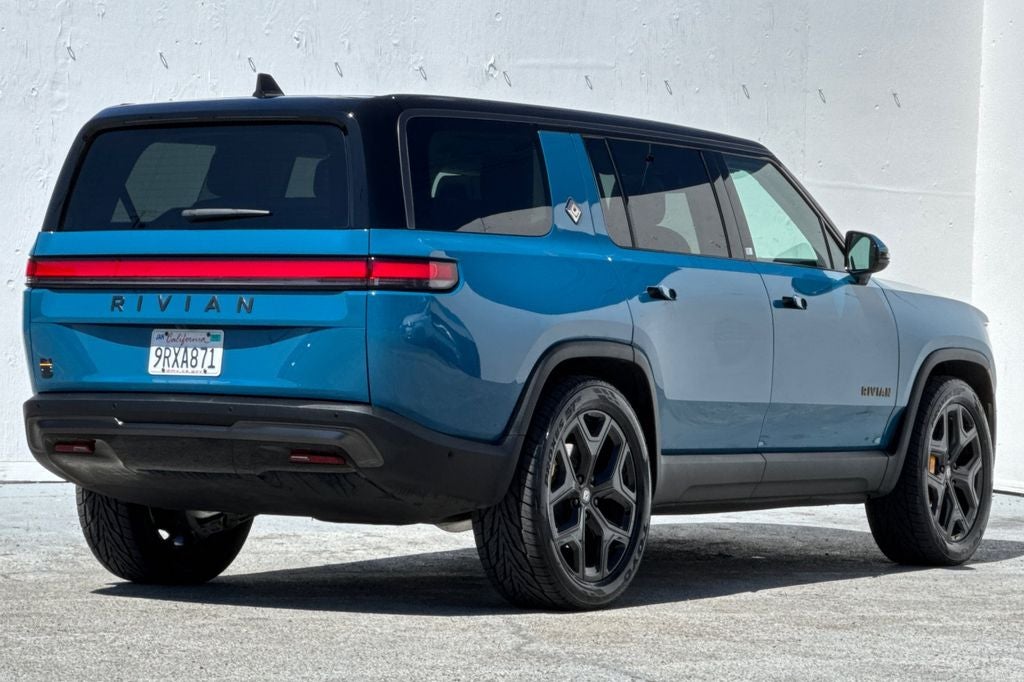 2025 Rivian R1S Ascend Tri Motor Max Pack