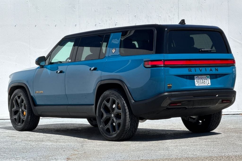 2025 Rivian R1S Ascend Tri Motor Max Pack