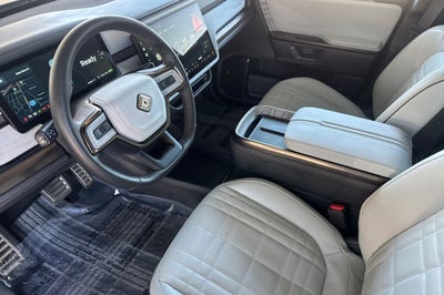 2025 Rivian R1S Ascend Tri Motor Max Pack