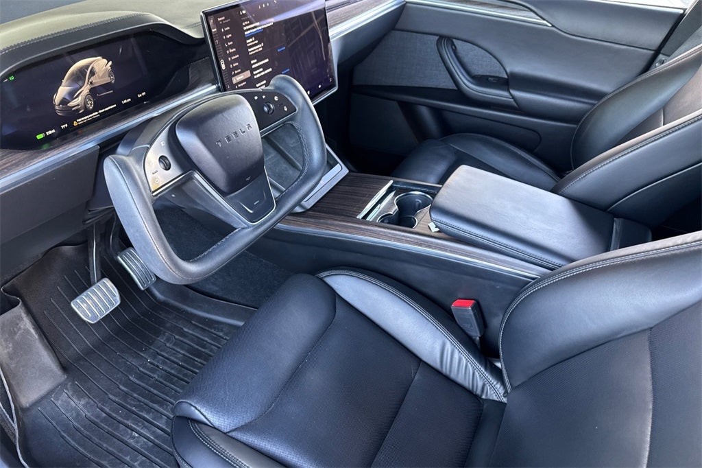 2023 Tesla Model X Standard Range