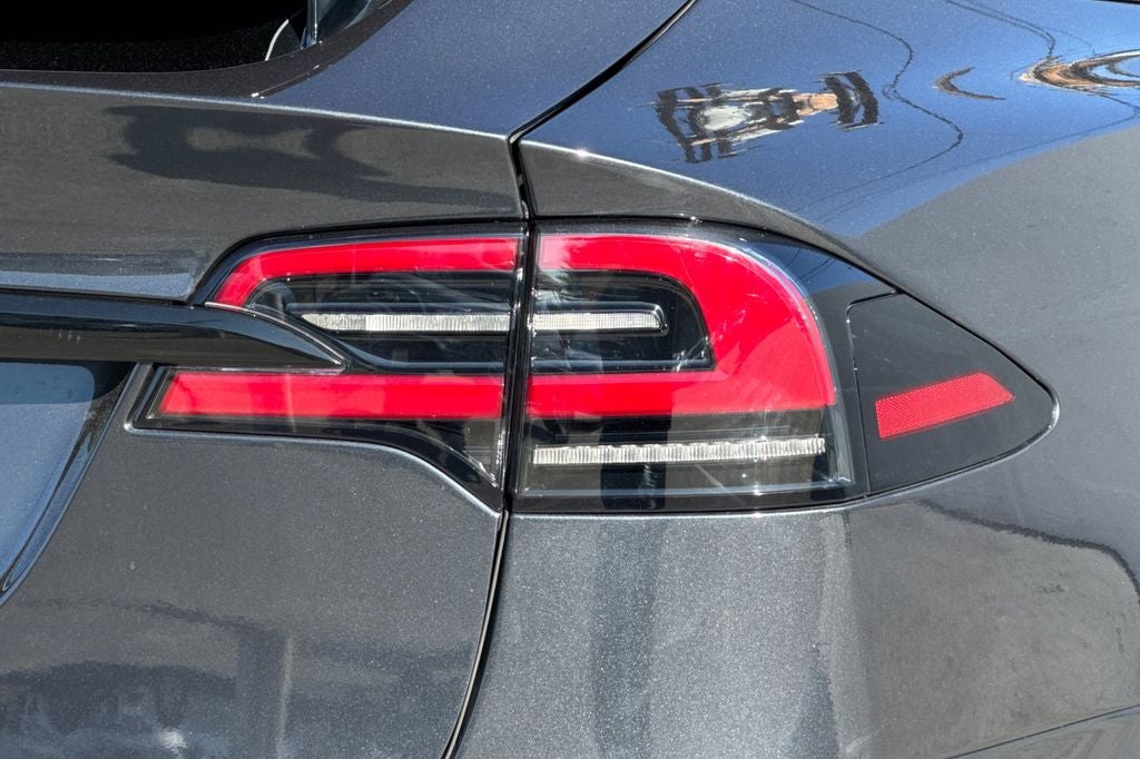 2024 Tesla Model X .