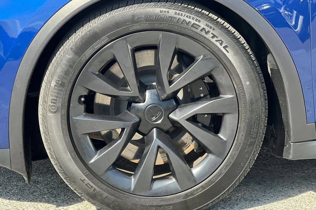 2023 Tesla Model X Standard Range