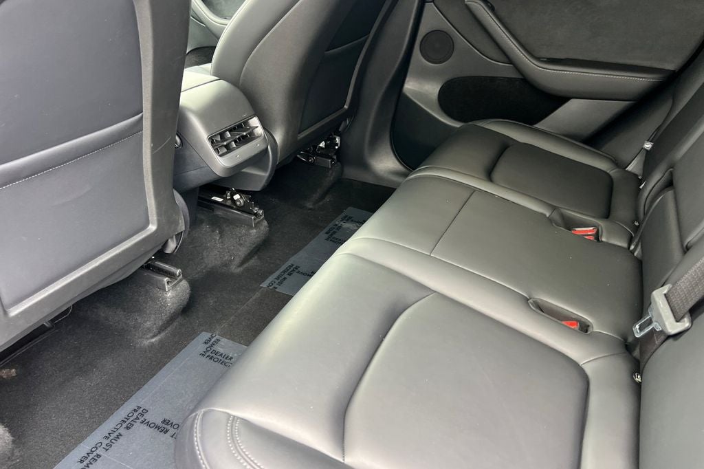 2025 Tesla Model Y Long Range