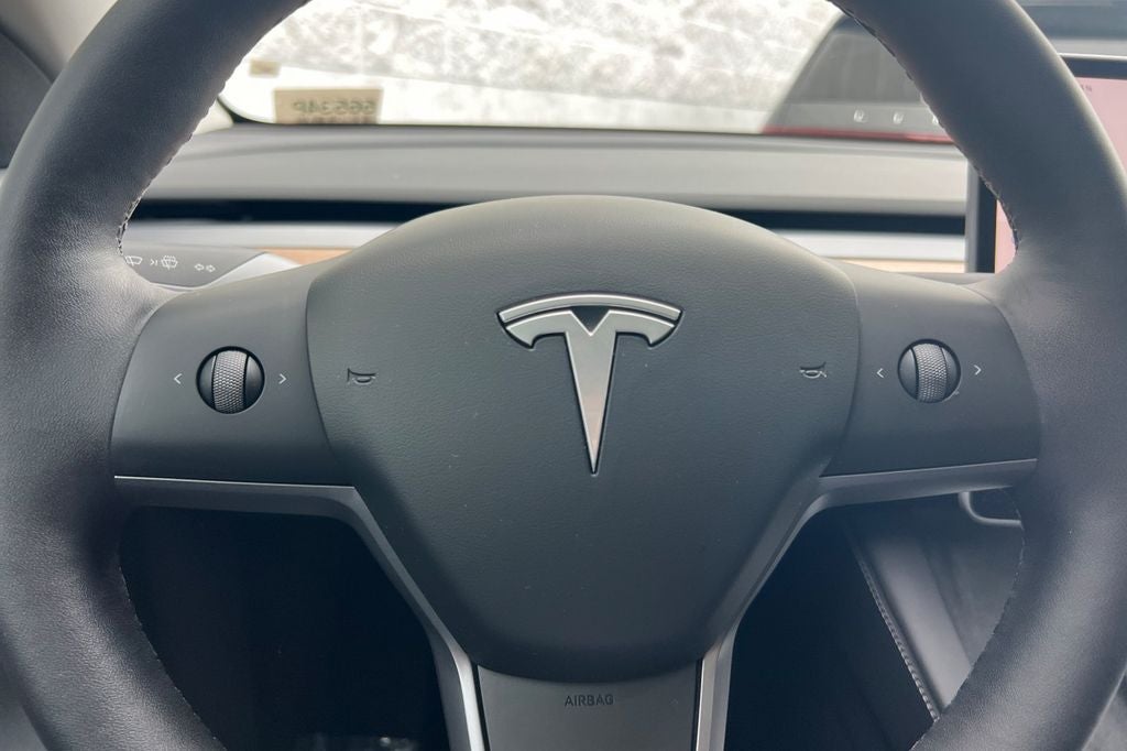 2025 Tesla Model Y Long Range
