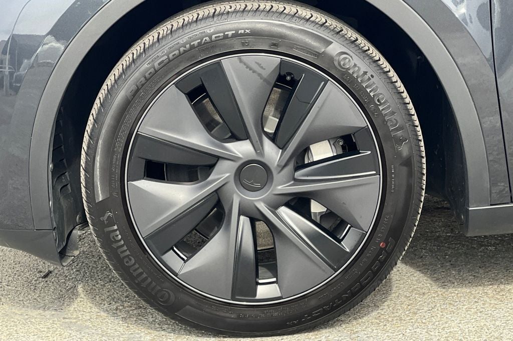 2025 Tesla Model Y Long Range