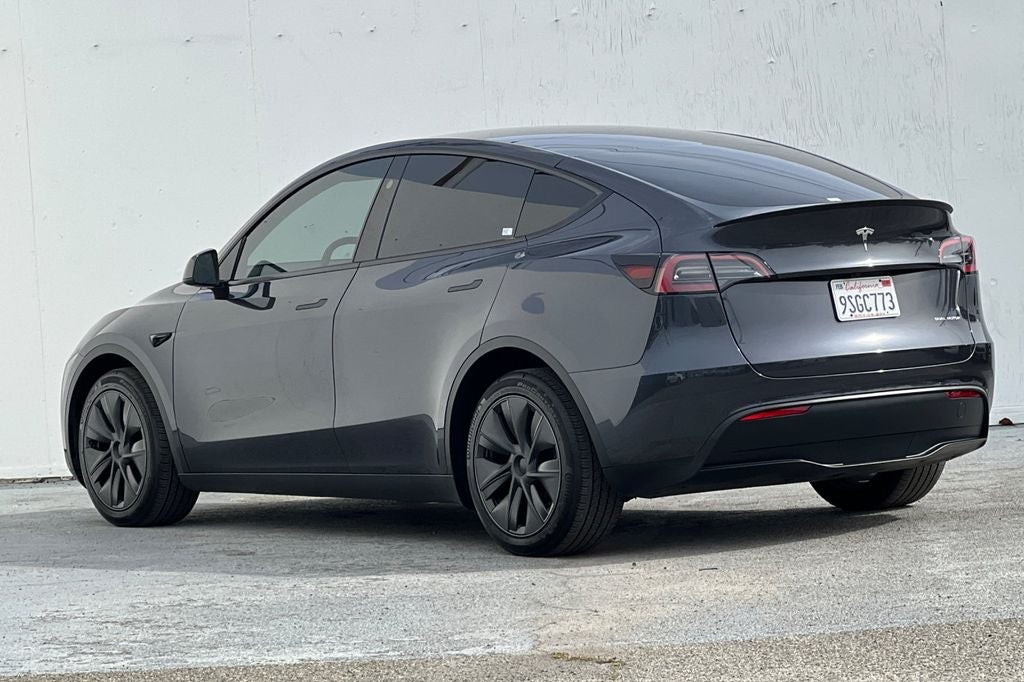 2025 Tesla Model Y Long Range