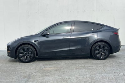 2025 Tesla Model Y Long Range