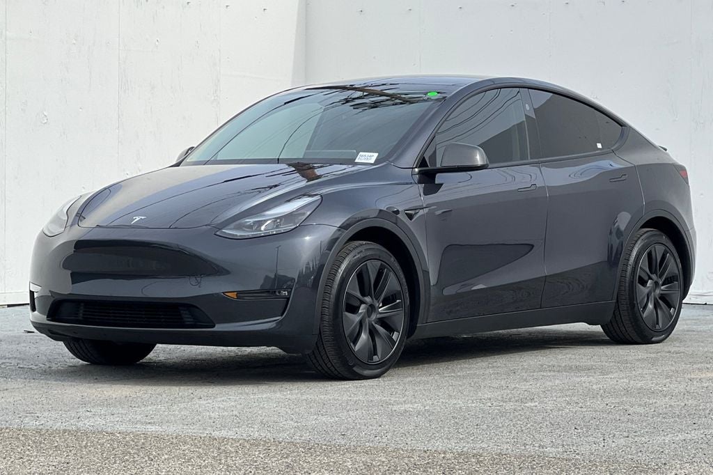 2025 Tesla Model Y Long Range