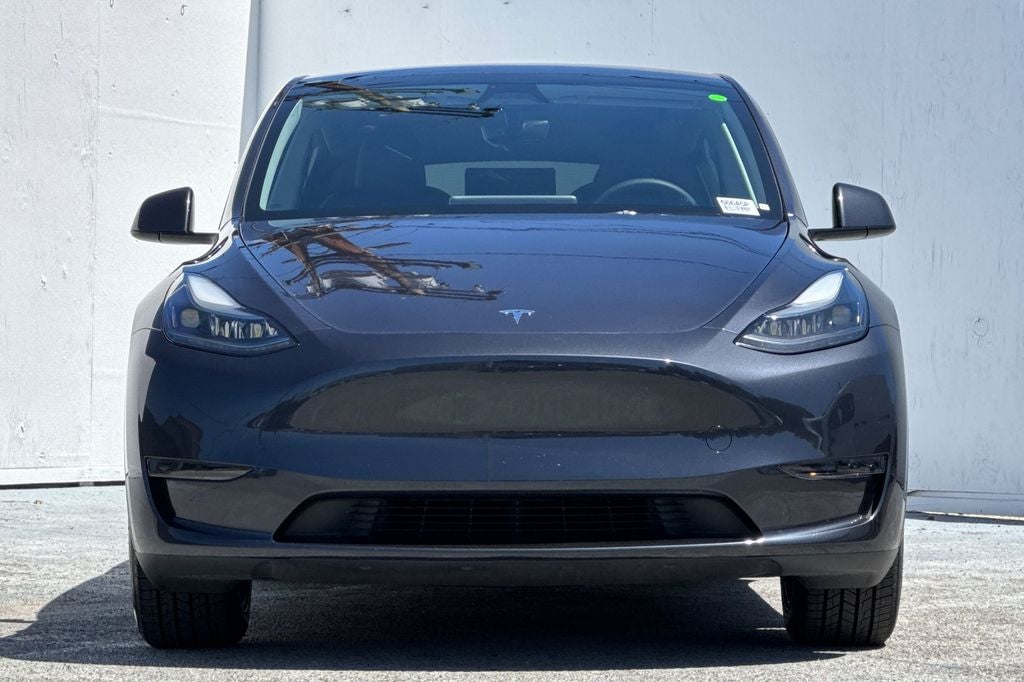 2025 Tesla Model Y Long Range