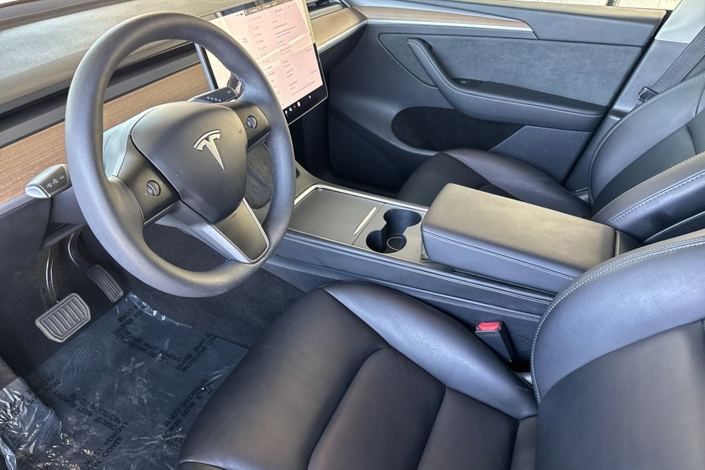 2025 Tesla Model Y Long Range
