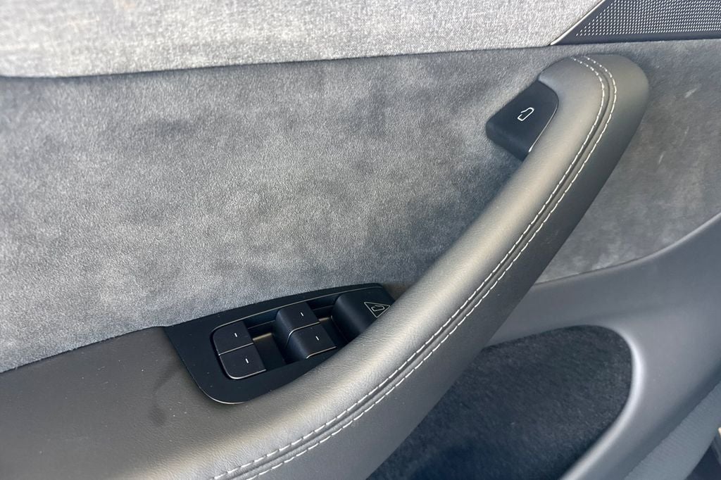 2026 Tesla Model Y Premium