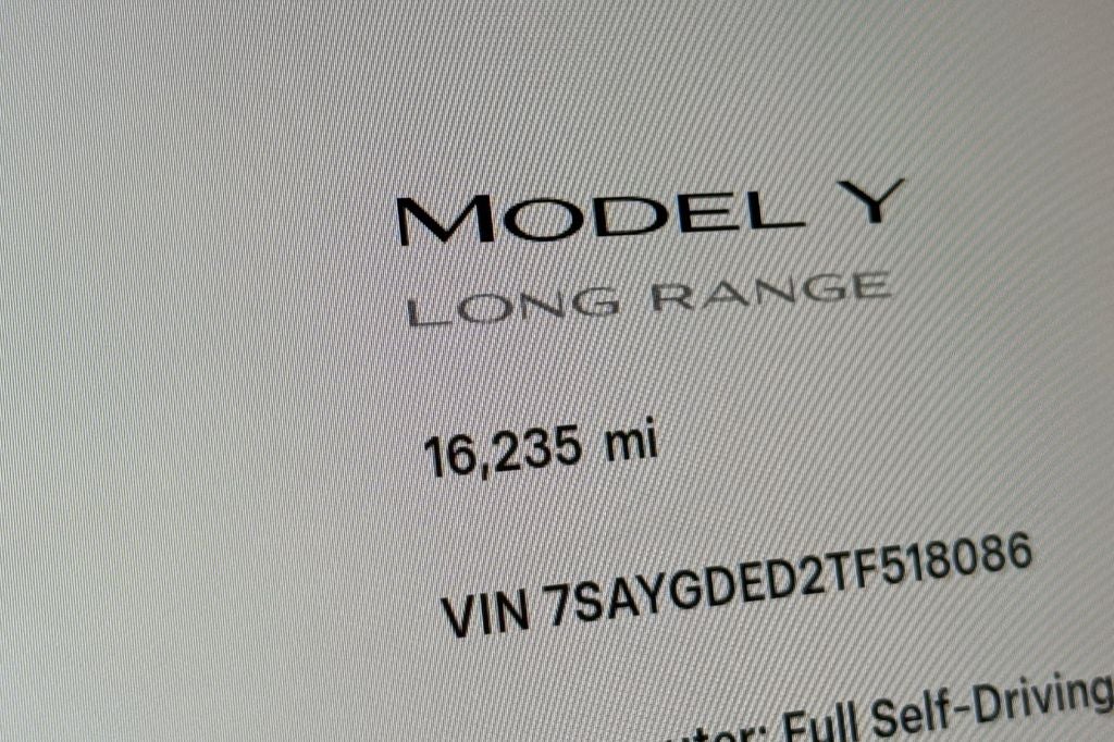 2026 Tesla Model Y Premium