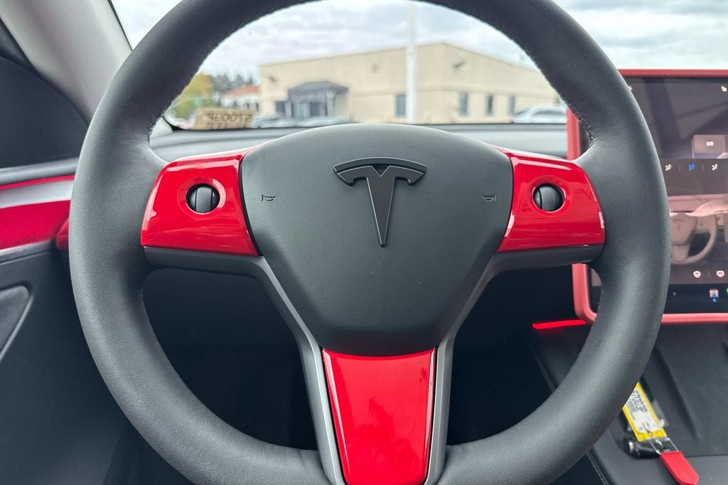 2025 Tesla Model Y Long Range
