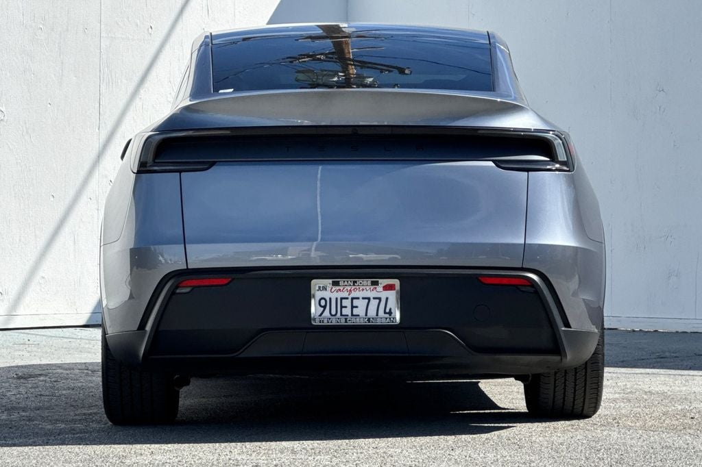 2026 Tesla Model Y Base