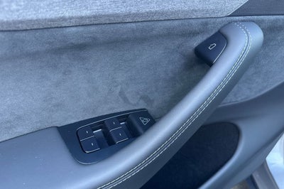 2026 Tesla Model Y Premium