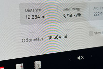 2026 Tesla Model Y Premium