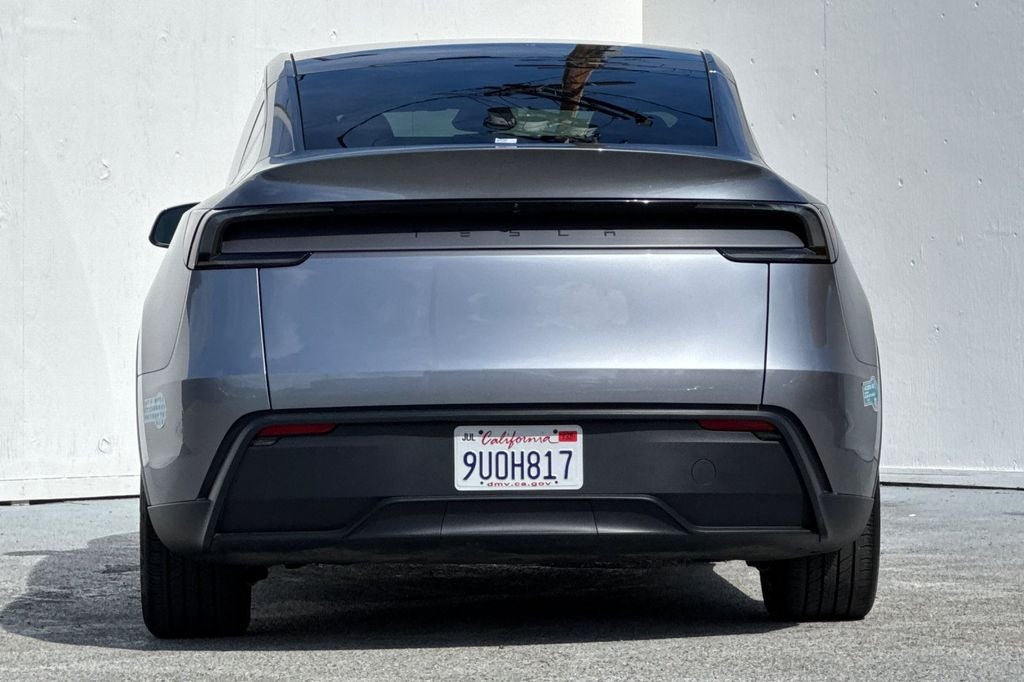 2026 Tesla Model Y Premium