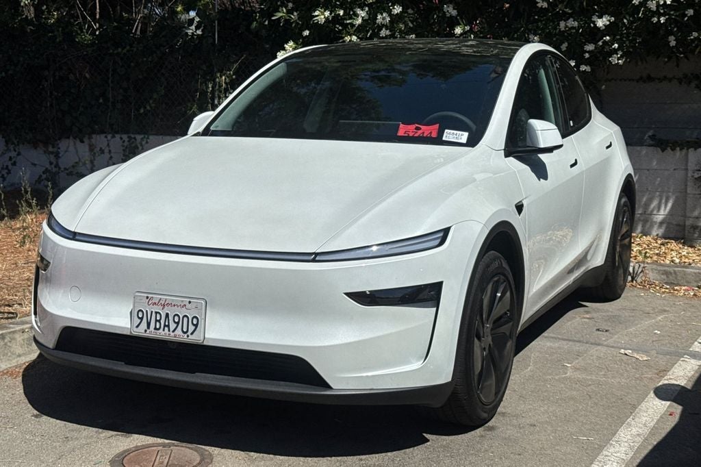 2026 Tesla Model Y Premium