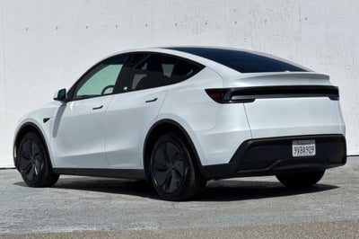 2026 Tesla Model Y Premium