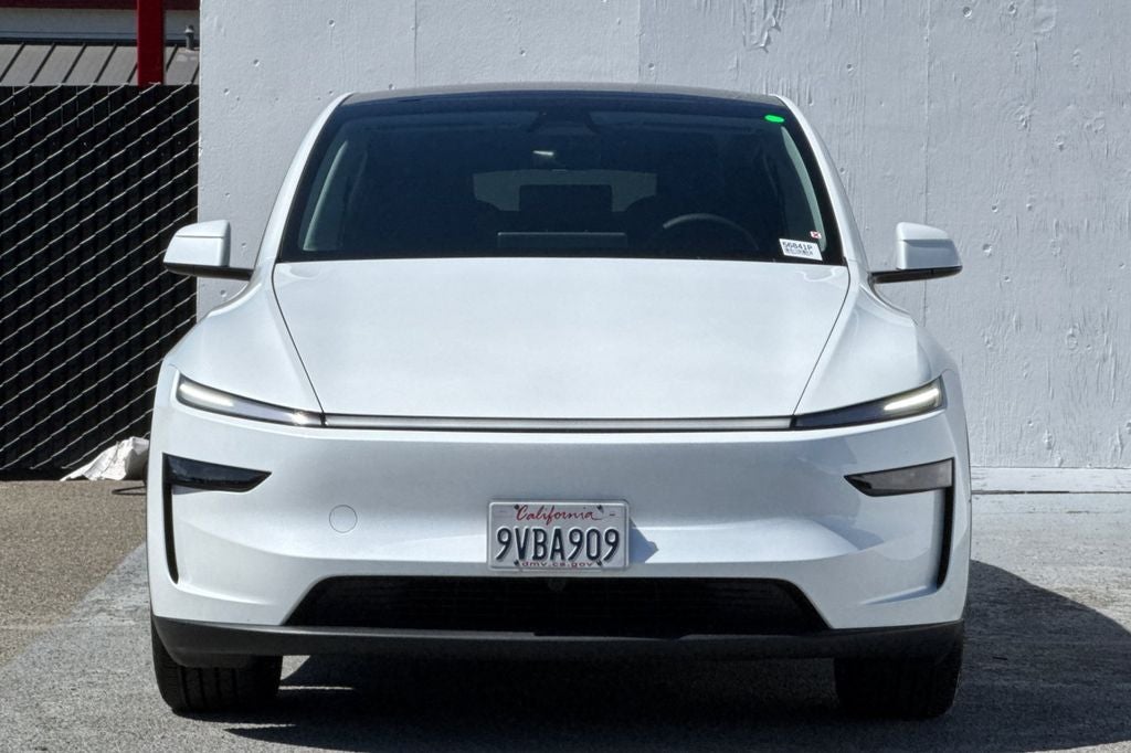 2026 Tesla Model Y Premium