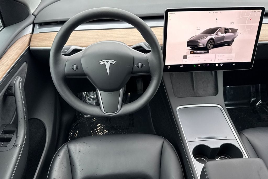 2025 Tesla Model Y Long Range