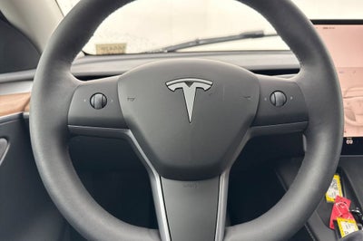 2025 Tesla Model Y Long Range