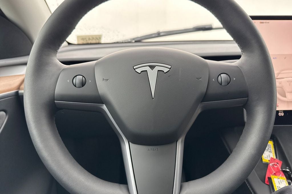 2025 Tesla Model Y Long Range