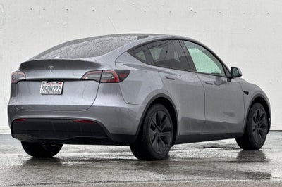 2025 Tesla Model Y Long Range