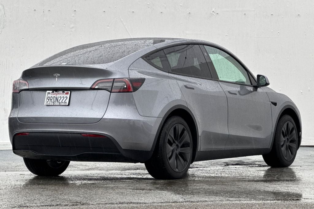 2025 Tesla Model Y Long Range