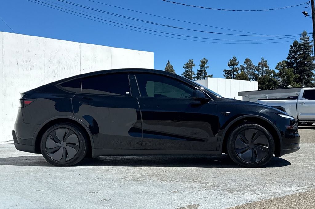 2026 Tesla Model Y Long Range